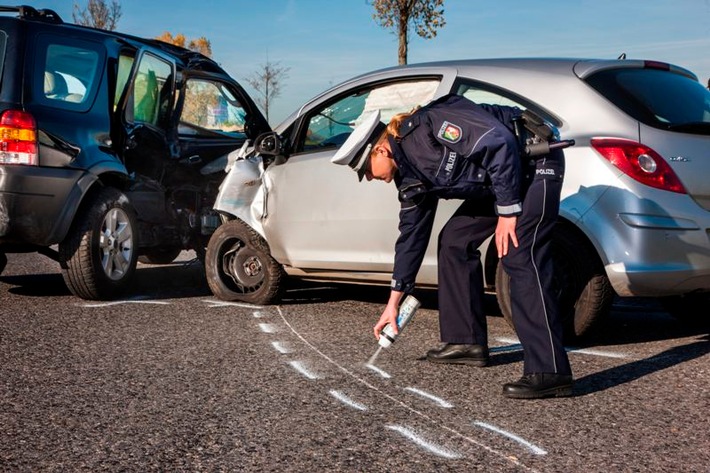 POL-ME: Verkehrsunfallfluchten aus dem Kreisgebiet - Kreis Mettmann - 2011082