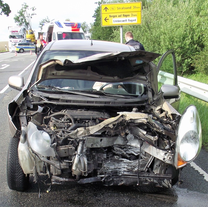 POL-HST: Schwerer Verkehrsunfall bei Bergen auf Rügen