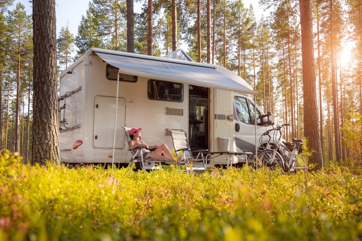 Camping 2026: Frühe Planung zahlt sich aus / ADAC gibt Tipps zum Camper mieten