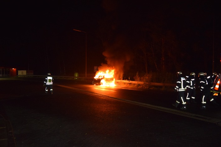 POL-DEL: Autobahnpolizei Ahlhorn: Pkw-Brand auf der Rastanlage Hasbruch-Nord