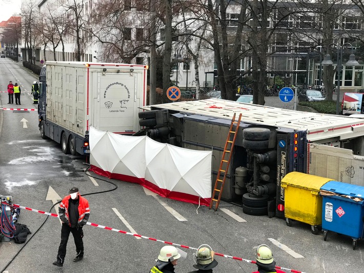 FW-BN: Einsatzreicher Mittwoch für Feuerwehr und Rettungsdienst