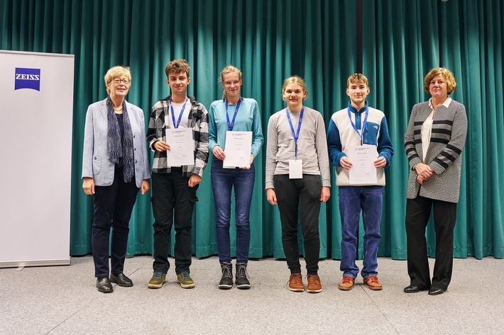 Bundeswettbewerb Mathematik: Sieben Schülerinnen und Schüler aus Thüringen ausgezeichnet