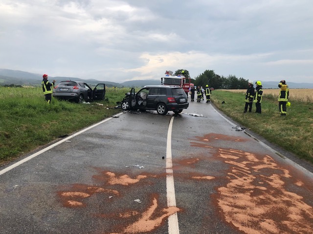 POL-PDLD: Verkehrsunfall mit verletzten Personen