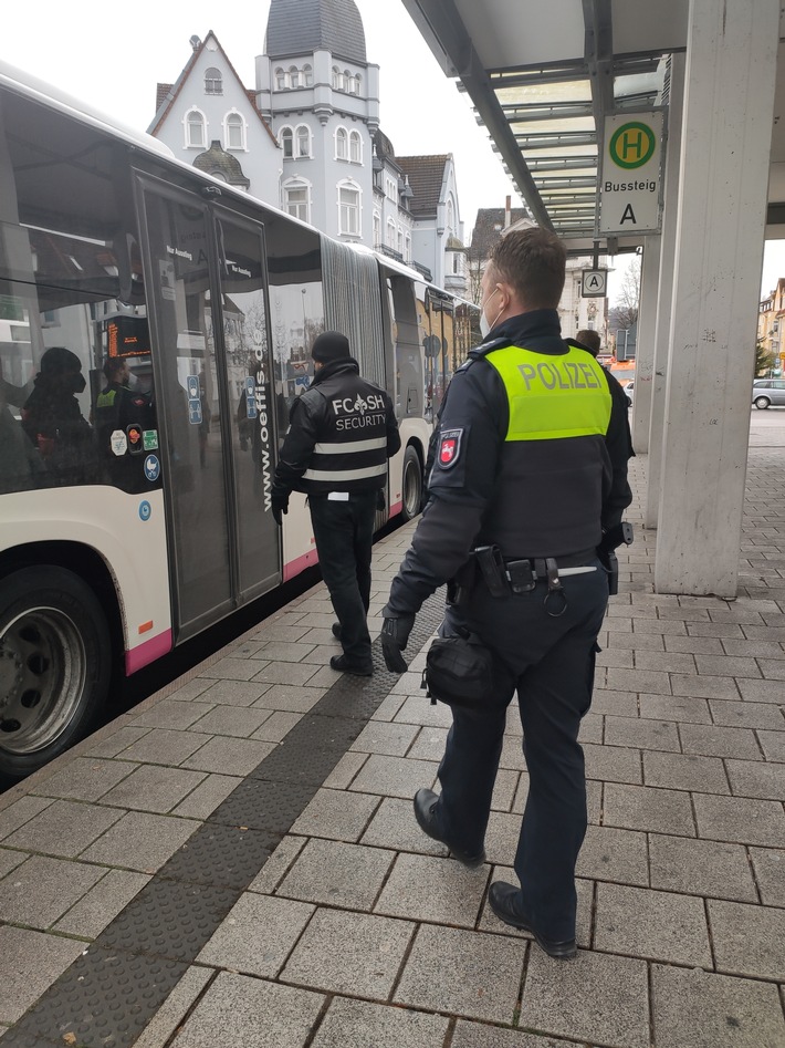 POL-HM: Gemeinsame Kontrollen des öffentlichen Personennahverkehrs in Hameln