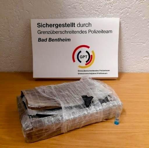 BPOL-BadBentheim: Rund 1,2 Kilo Kokain im Wert von rund 87.000 Euro beschlagnahmt