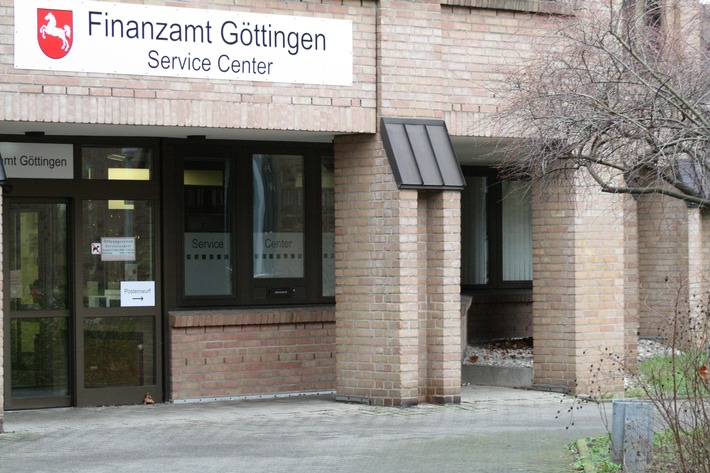 POL-GOE: (3/2014) Versuchte Brandanschläge in Göttingen - Noch keine Spur von den Tätern, Ermittlungsgruppe sucht dringend Zeugen