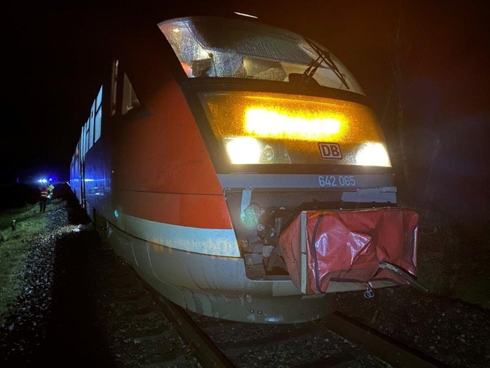 BPOL-KS: Gleisspringer zwingt Zug zur Schnellbremsung