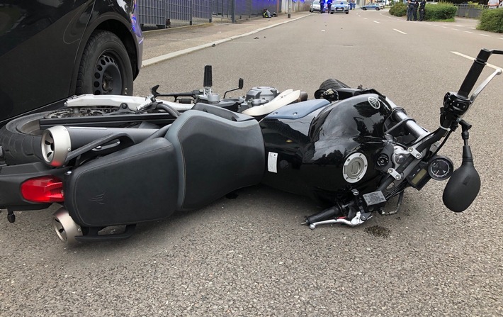 POL-PDPS: Verkehrsunfall mit tödlich verletztem Motorradfahrer