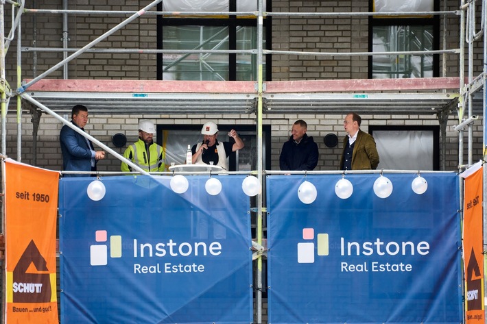 Instone feiert Richtfest für „Urban.Isle“: 210 neue Wohnungen für Hamburg-Rothenburgsort
