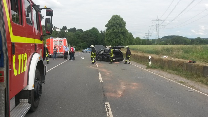 FW-DO: 22.06.2016 - Verkehrsunfall in Holzen
Zwei verletzte Fahrer
