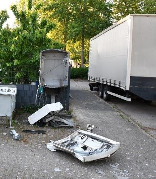 POL-ME: Zigarettenautomat gesprengt: Polizei bittet um Hinweise - 2505021
