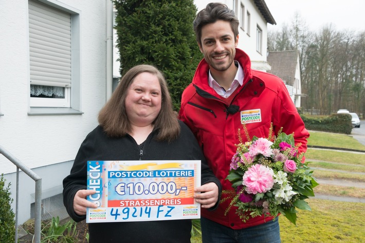 Lotteriegewinn und Gesesungswünsche: 10.000 Euro gehen nach Bad Rothenfelde