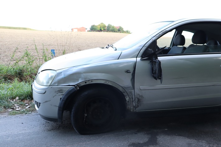 POL-HF: Opel und Motorrad stoßen zusammen - 58-Jähriger schwer verletzt