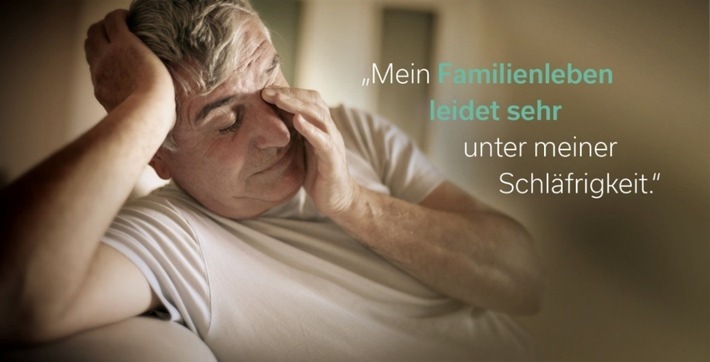 Menschen, die unter einer Exzessiven Tagesschläfrigkeit (EDS) leiden, erleben im Alltag ungewollte Schlafattacken und Schläfrigkeit, auch wenn sie nachts 7 bis 8 Stunden geschlafen haben. Mehr Informationen gibt es auf der Landingpage unter mehr-als-muede.de. / Weiterer Text über ots und www.presseportal.de/nr/153513 / Die Verwendung dieses Bildes ist für redaktionelle Zwecke unter Beachtung ggf. genannter Nutzungsbedingungen honorarfrei. Veröffentlichung bitte mit Bildrechte-Hinweis.