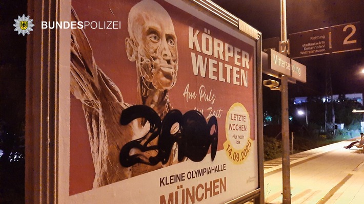 Bundespolizeidirektion München: Graffiti-Täter gefasst Diensthund half beim Aufspüren