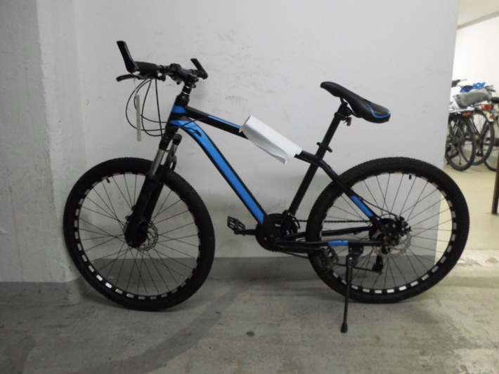 POL-NI: Fundfahrrad