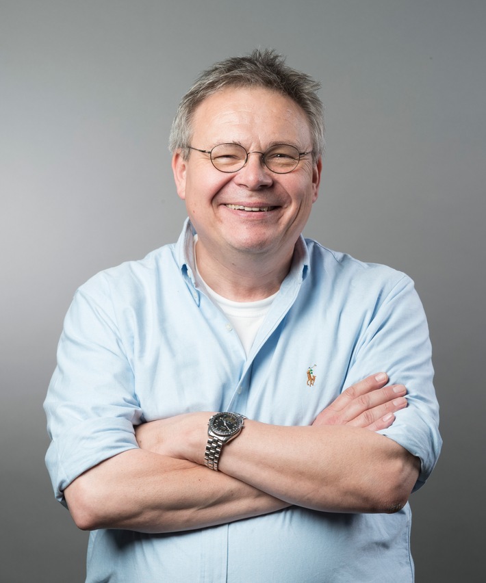 Kommunikationschef von Daimler Truck ist "PR-Manager des Jahres 2023" / Seismograph geht an Jörg Howe