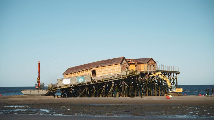 St. Peter-Ording: Abriss der alten Strandbar 54