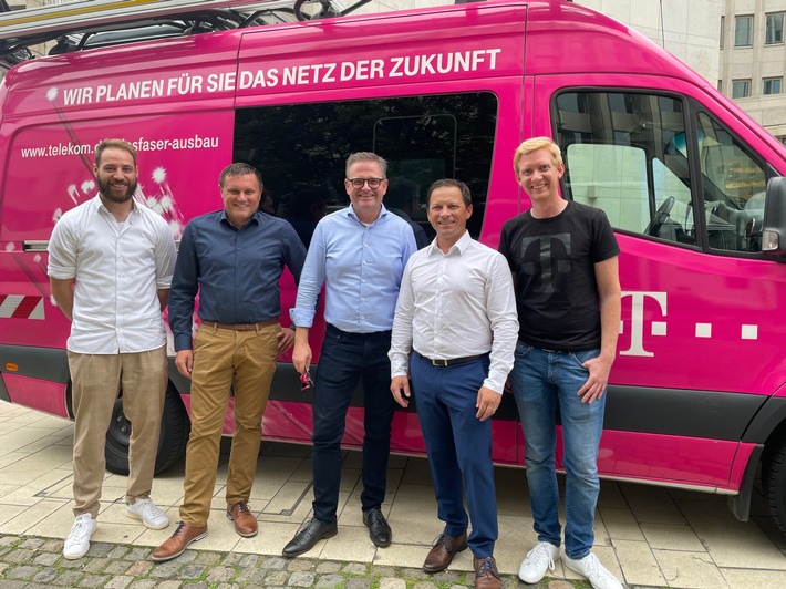 Telekom und miecom beschließen eine gemeinsame Glasfaser-Kooperation in den Regionen Schwaben und Oberbayern