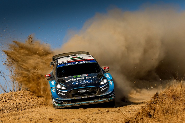 Dem Ford Fiesta WRC gelingt bei der WM-Rallye Mexiko der Sprung unter die besten Drei (FOTO)