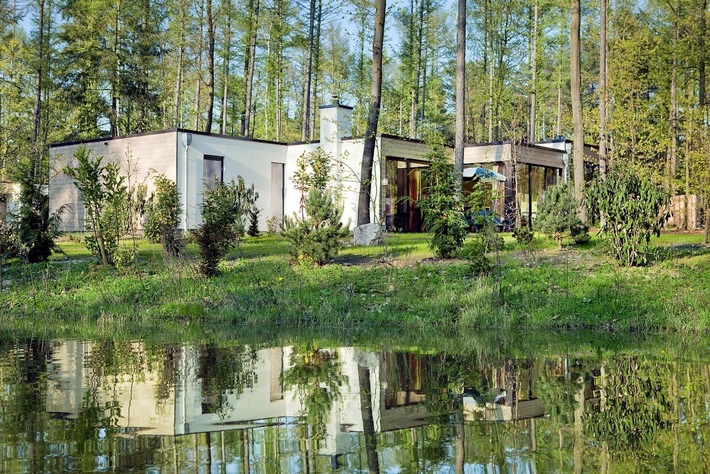 Nah statt fern: Erdgebundene Reisen prägen die Ferienplanung - Center Parcs rückt als Haupturlaubsziel in den Fokus