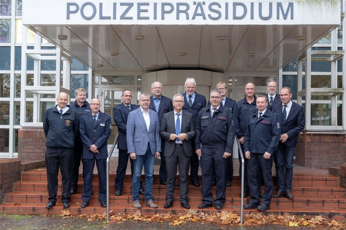 POL-DO: Erste Sicherheitskonferenz Autobahn