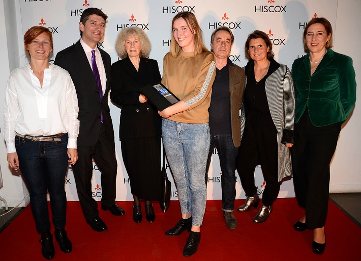 Herausragende Nachwuchskünstler mit dem Hiscox Kunstpreis 2014 ausgezeichnet / Nachwuchskünstlerin Stella Rossié gewinnt den Hiscox Kunstpreis