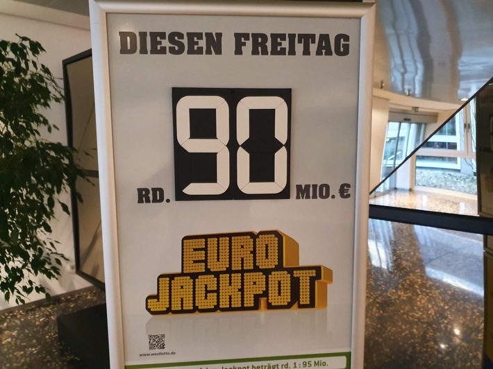 Rekordgewinn in NRW: Der 90-Millionen-Mega-Jackpot ist geknackt! Weiterer Text über ots und www.presseportal.de/nr/107909 / Die Verwendung dieses Bildes ist für redaktionelle Zwecke honorarfrei. Veröffentlichung bitte unter Quellenangabe: "obs/Eurojackpot/Bodo Kemper"