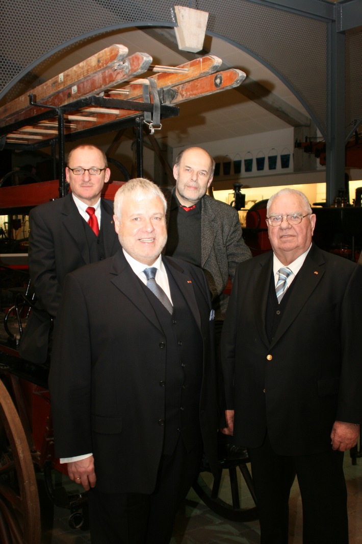 Erfolgsmodell Stiftung Deutsches Feuerwehr-Museum / Struve übergibt Vorsitz / Unterstützung sichert hohes Niveau der Arbeit (mit Bild)