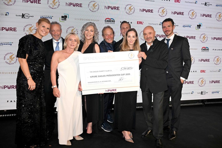 Prominente aus Sport, Wirtschaft und Showbusiness haben am Wochenende im Hotel- und Golfresort Der Öschberghof beim hiPURE EAGLES Präsidenten Cup über 500.000 Euro für den guten Zweck gesammelt