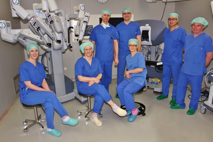Meilenstein für die Urologie der Asklepios Stadtklinik Bad Tölz / 100 Operationen mit dem neuen &quot;da Vinci OP-Robotersystem&quot;