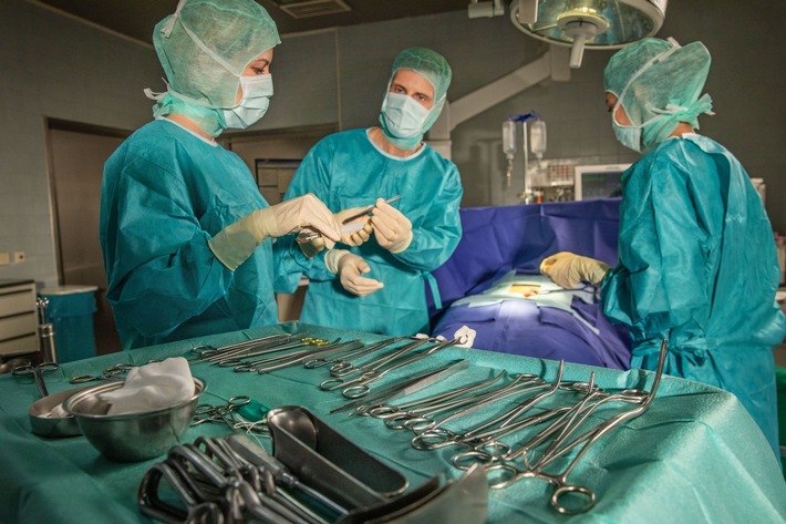 Mindestmengen: AOK Sachsen-Anhalt aktualisiert Online-Übersicht zugelassener Kliniken / Weniger Kliniken dürfen Operation an Bauchspeicheldrüse durchführen