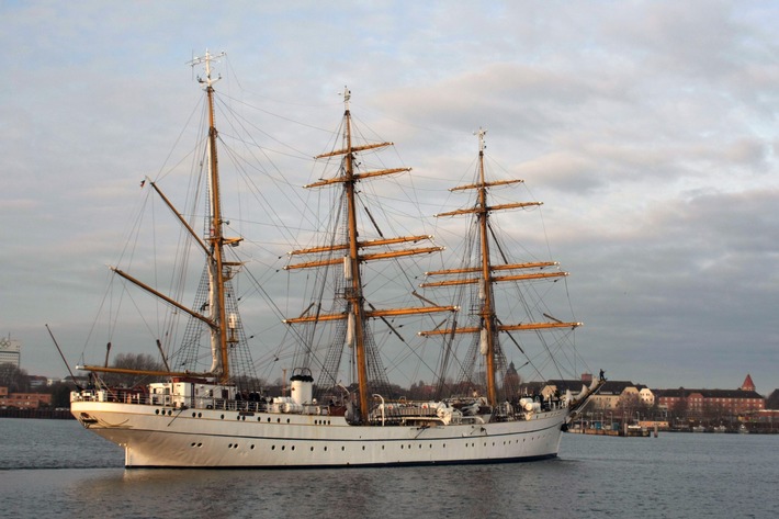 Marine - Bilder der Woche: Einlaufen der "Gorch Fock" in Kiel