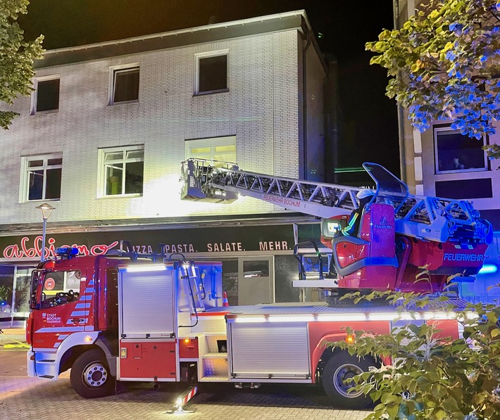 FW-BO: Kellerbrand in Wohngebäude an der Universitätsstraße - 15 Menschen gerettet