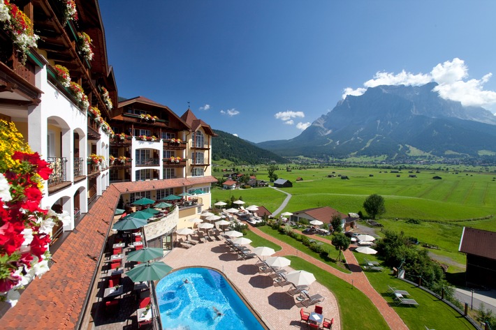 NEU! WEIN & KRÄUTER-WELLNESS im Hotel Post****Superior  in Lermoos - BILD