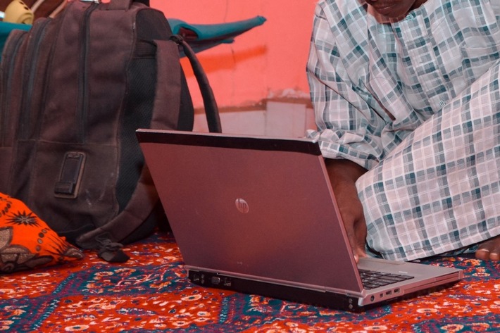 Subsahara-Afrika: Millionen Jugendliche digital abgehängt / SOS-Kinderdörfer zum Internationalen Tag der Jugend am 12. August