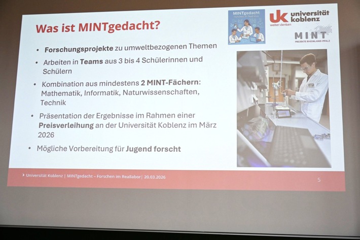 Erfolgreicher Abschluss des ersten Durchgangs im Projekt „MINTgedacht – Forschen im Reallabor“ an der Universität Koblenz