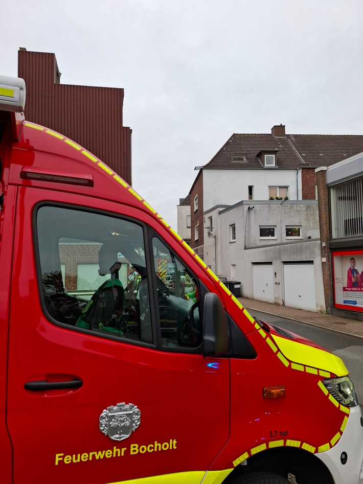 FW Bocholt: Wohnungsbrand mit einer toten Person in Bocholter Innenstadt