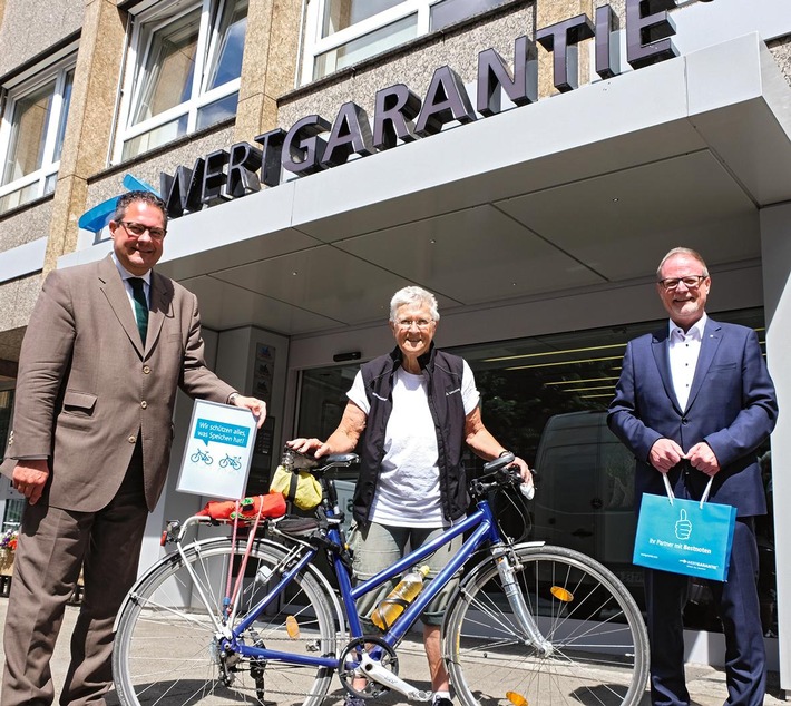 Mit 74 Jahren einmal mit dem Fahrrad um die halbe Welt