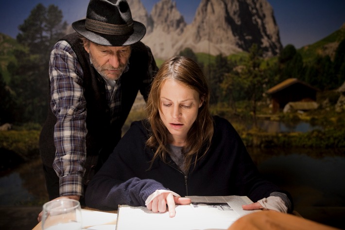 ZDF-Fernsehfilm "Die Tote im Moorwald" /  Thriller mit Maria Simon und Franz Xaver Kroetz (BILD)