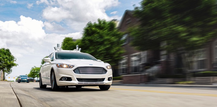 Ford baut Präsenz im Silicon Valley aus, um autonomes Fahrzeug für Mobilitätsdienstleister zu entwickeln