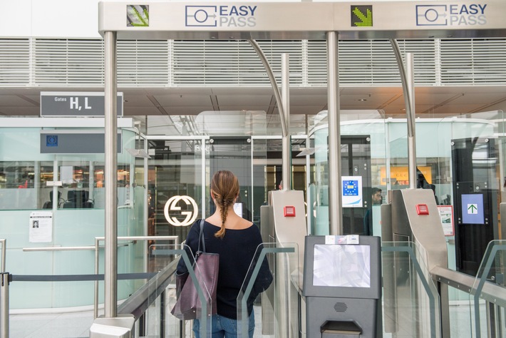 Bundespolizeidirektion München: EasyPASS nicht nur mehr für erwachsene Europäer 
-Bundespolizei Flughafen München weitet Nutzerkreis der automatisierten Grenzkontrolle aus-
