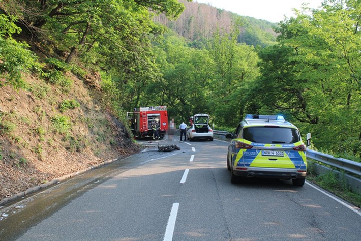 POL-DN: Schwerverletzter Motorradfahrer