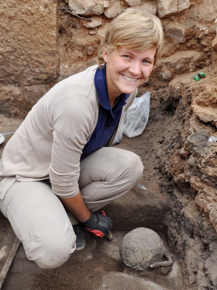 Archäologe auf Zeit: Als Laie Seite an Seite mit Wissenschaftlern die
Antike erforschen - BILD