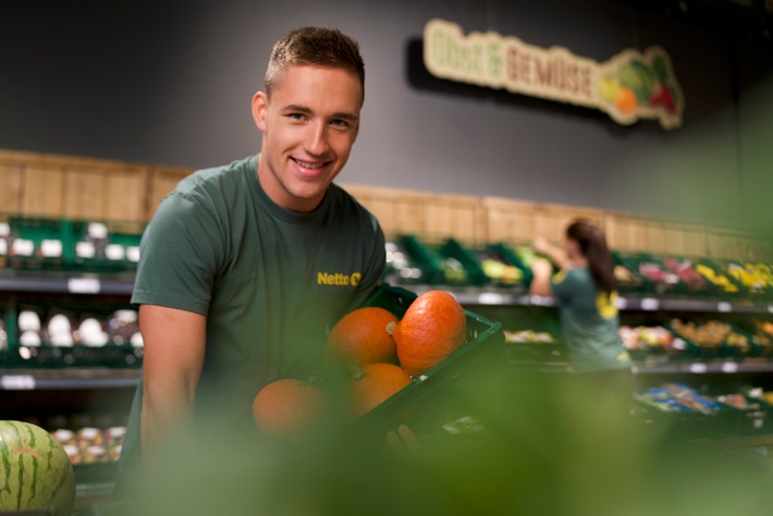 #echtnettohier / Fast 110 junge Menschen starten ihre Ausbildung bei Netto