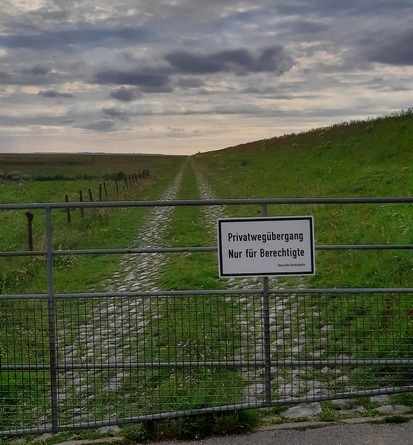 BPOL-FL: Bahndamm Sylt - Wieder Radfahrer auf Bahndamm - Einsatz der Bundespolizei