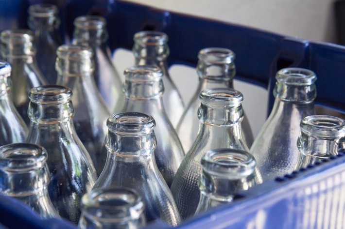 Mehrweg statt Einweg: Netto ist seit Jahren Vorreiter für Mehrwegflaschen