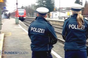 Bundespolizeidirektion München: Lebensgefährlicher Gepäcktransport über die Gleise: Alkoholisierter 57-Jähriger im Glück