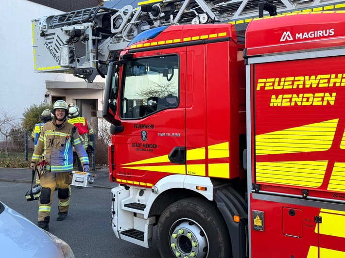 FW Menden: Brand im Gebäude - keine Verletzten an Heiligabend