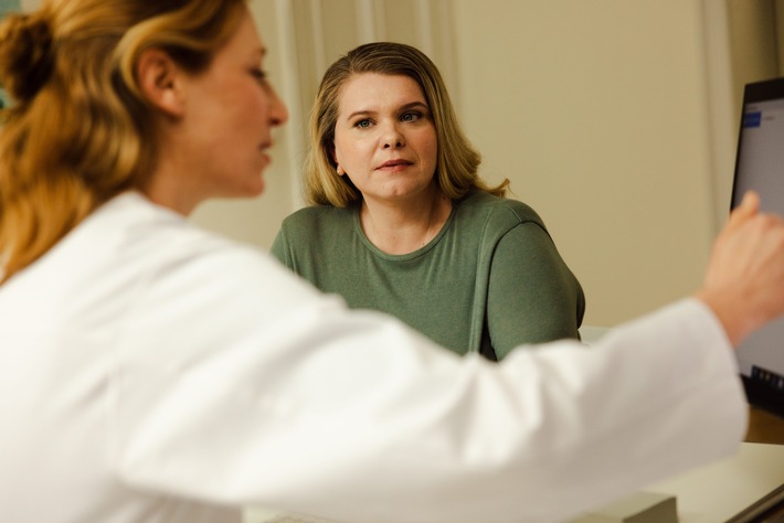 Neue Civey-Umfrage zu Adipositas und Typ-2-Diabetes / Übergewicht als Ursache von Diabetes: Ärzte sprechen das Thema viel zu selten an